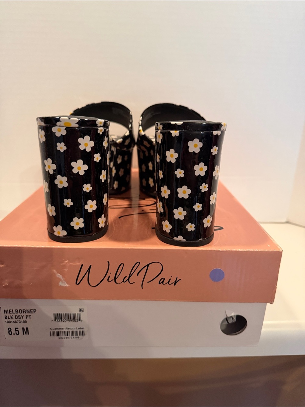 Black Daisy Platform Slides By Wild Pair NEW never worn - Picture 3 of 6